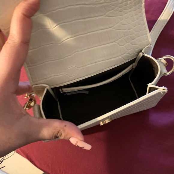 White small bag - Picture 4 of 9